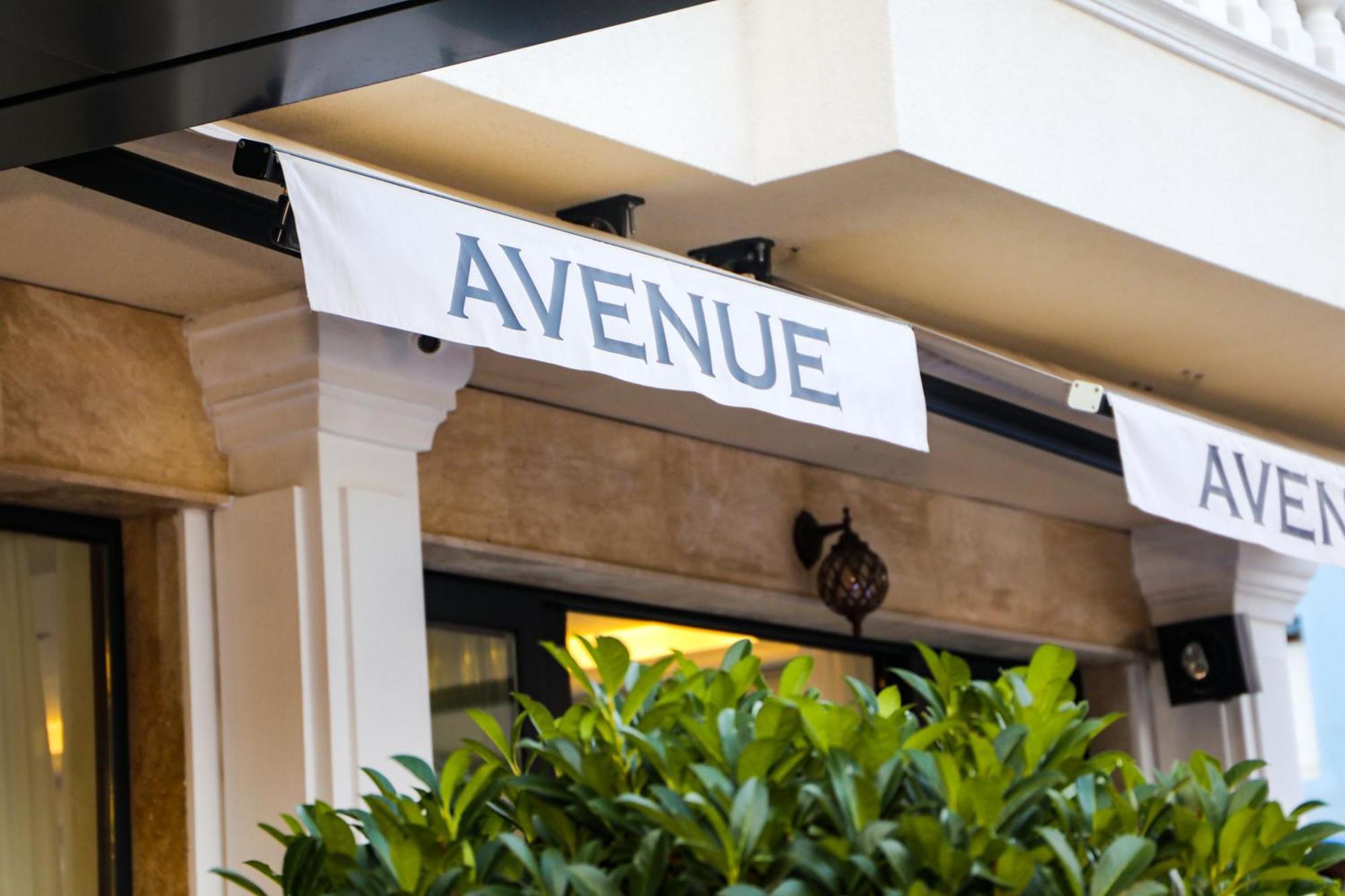 Avenue Hotel